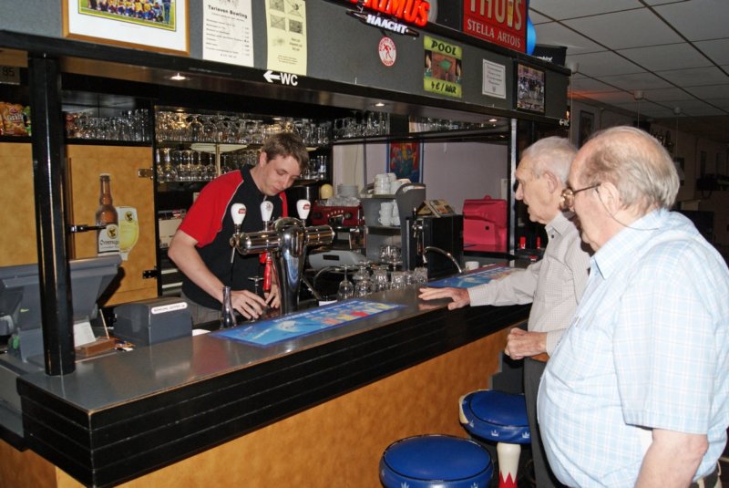 bowling2014080640.jpg